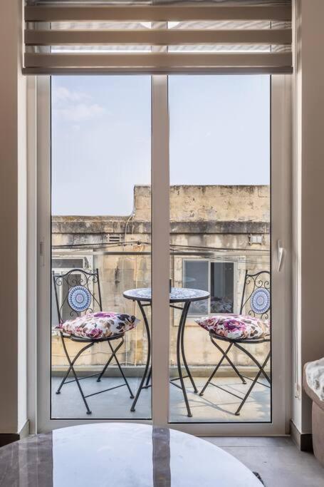 סליאמה Nocturnal Elegance Apartment By Solea מראה חיצוני תמונה